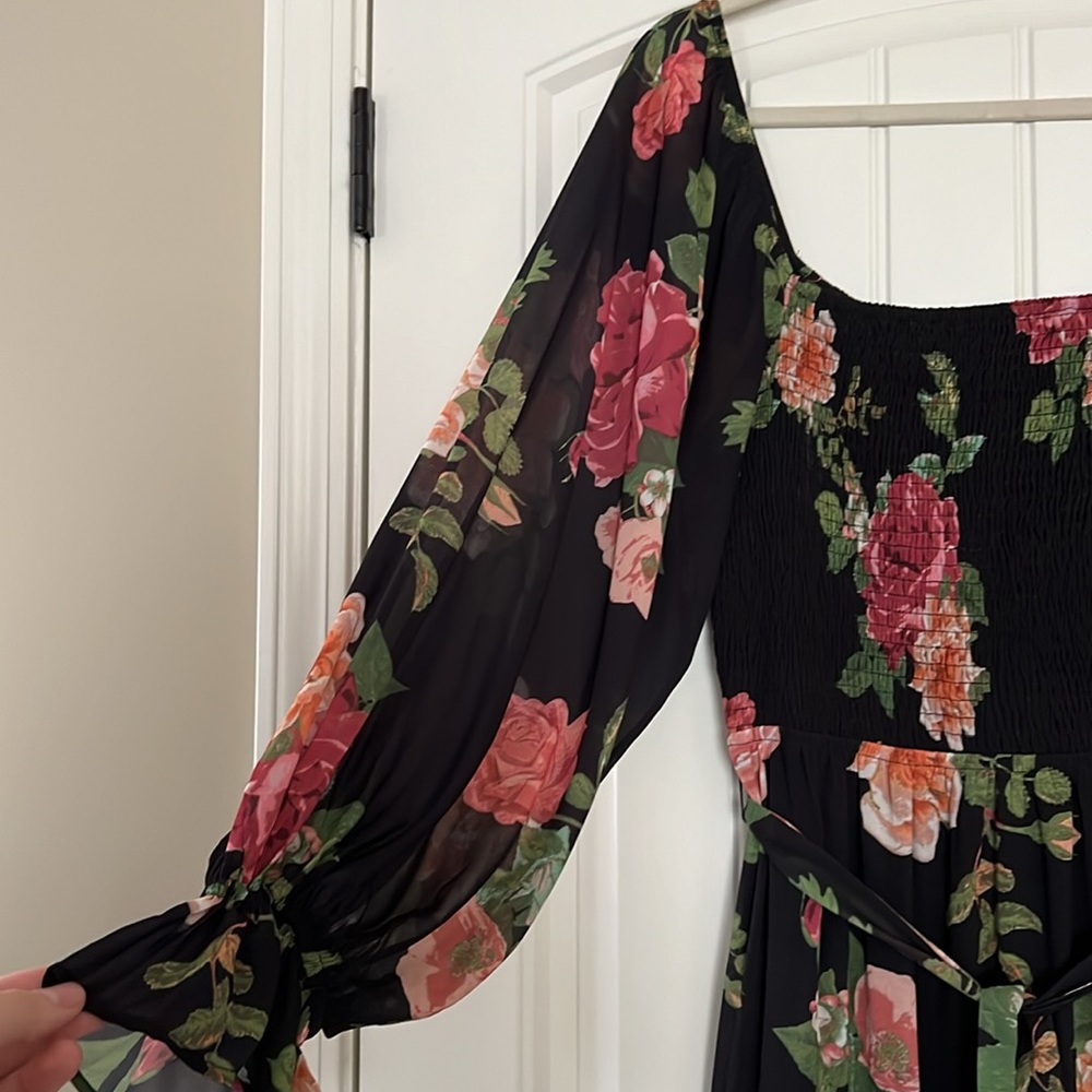 OneLovedBabe Doreen Women’s Smocked Floral Dress - Picture 3 of 6
